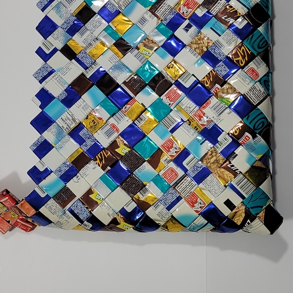 Candy Wrapper Purse - Picture 4 of 6